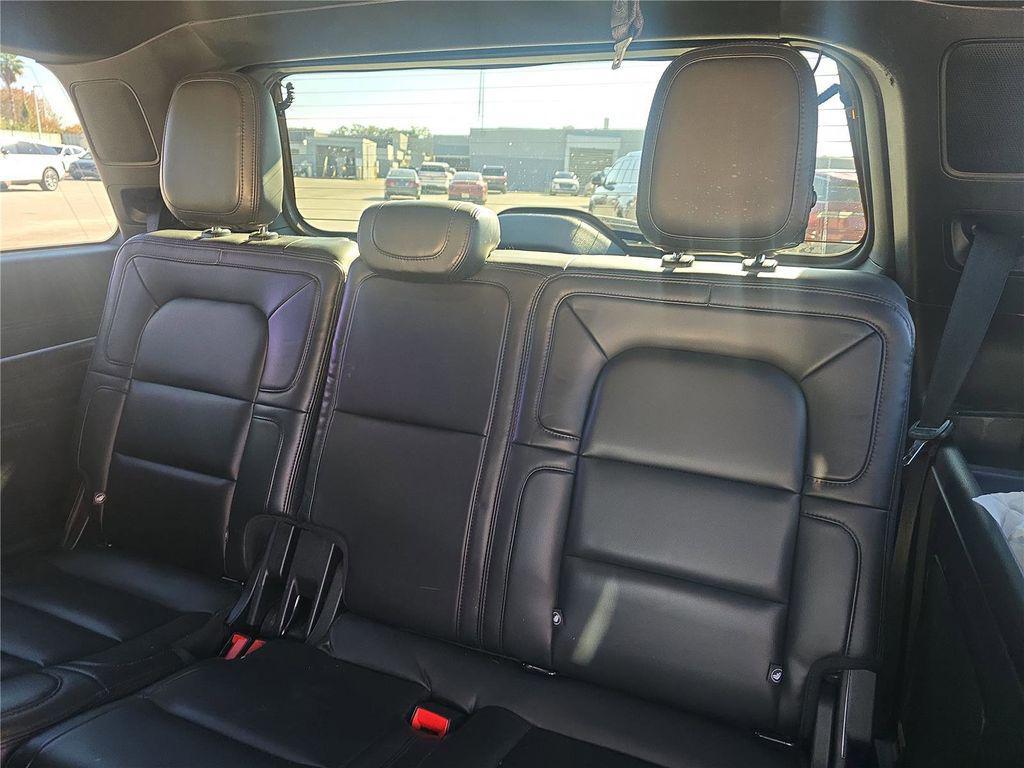 used 2020 Lincoln Navigator car, priced at $35,998