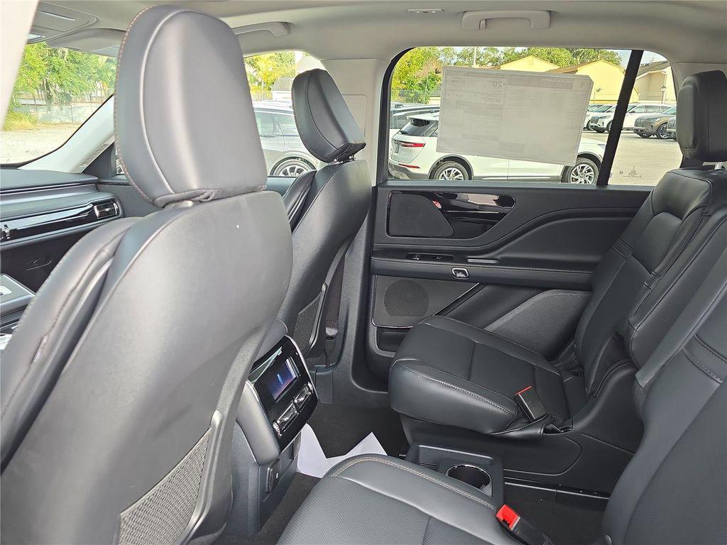 new 2026 Lincoln Aviator car