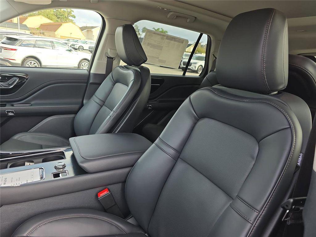 new 2026 Lincoln Aviator car