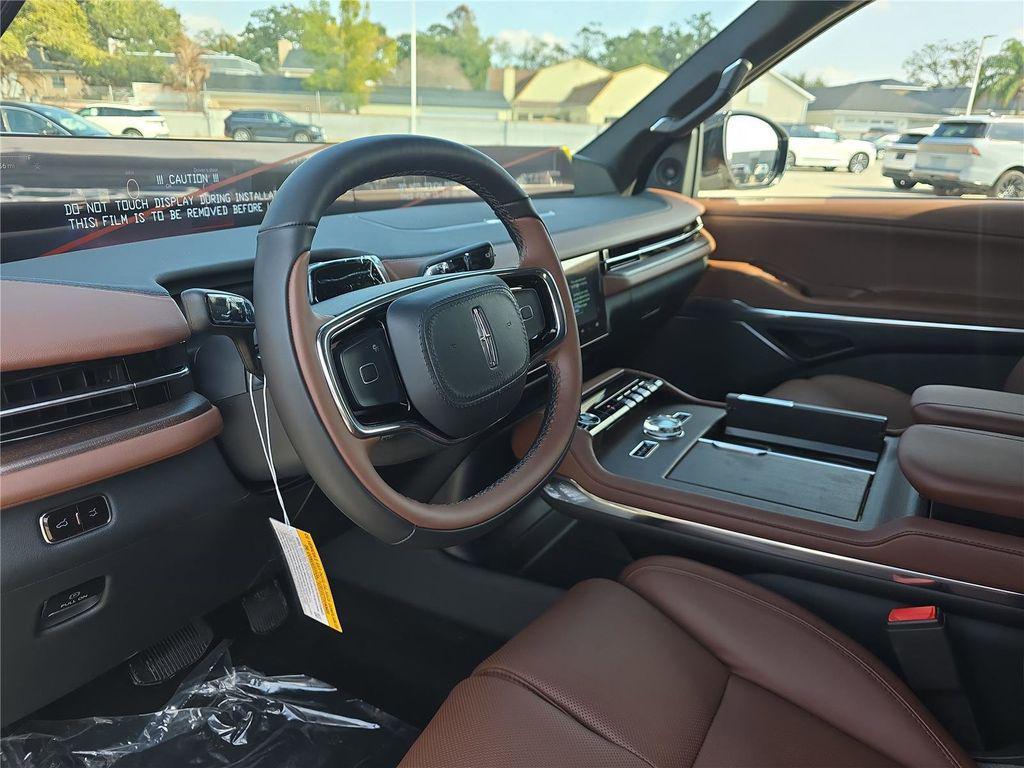 new 2026 Lincoln Navigator car, priced at $101,126