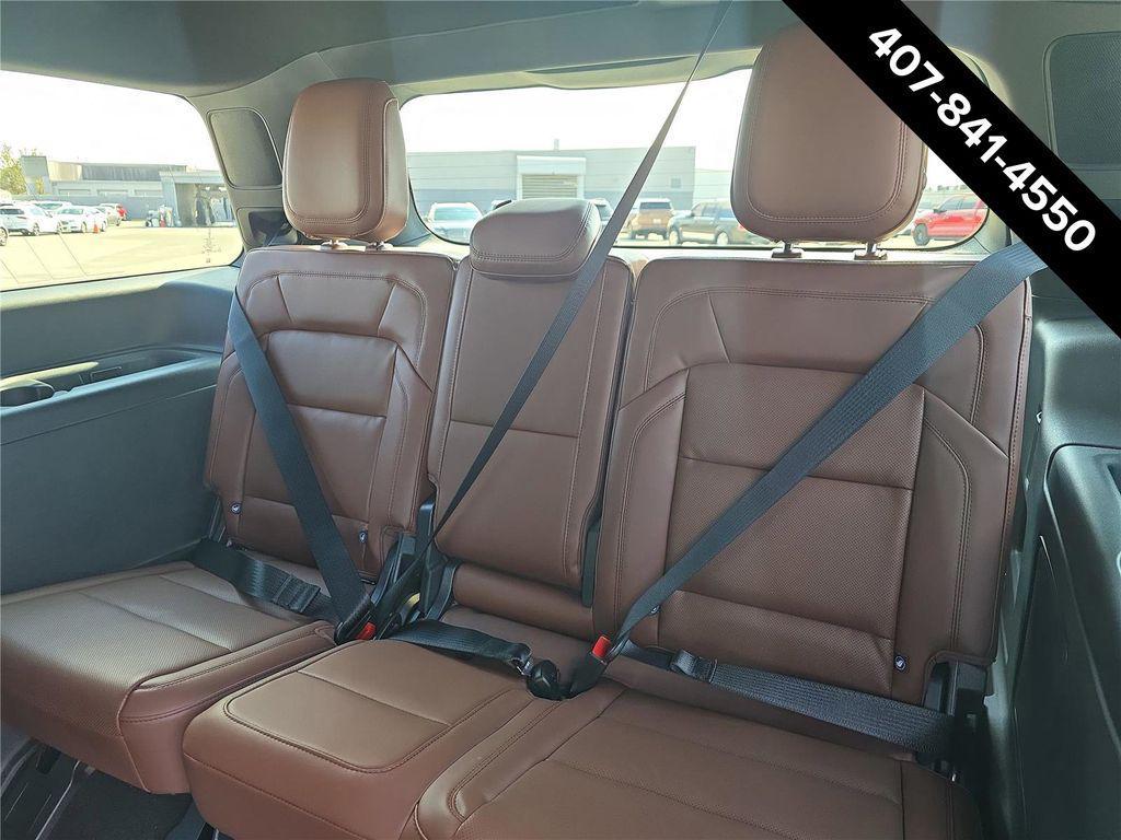 new 2026 Lincoln Navigator car, priced at $101,126