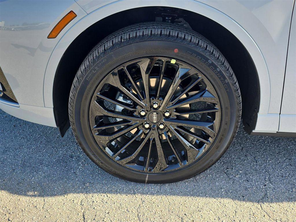 new 2025 Lincoln Corsair car, priced at $50,339