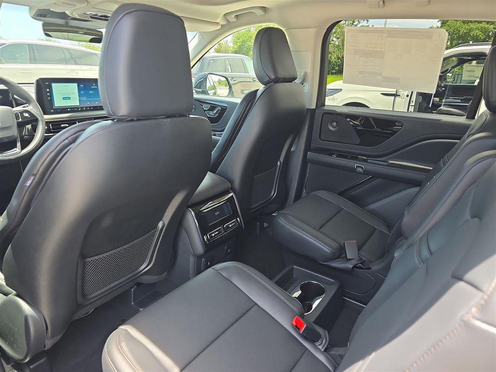 new 2025 Lincoln Aviator car, priced at $52,309