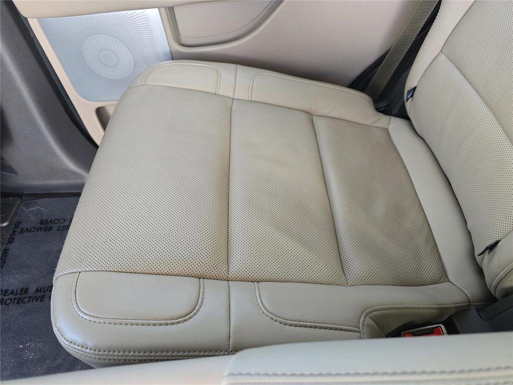 used 2024 Lincoln Navigator car, priced at $70,998