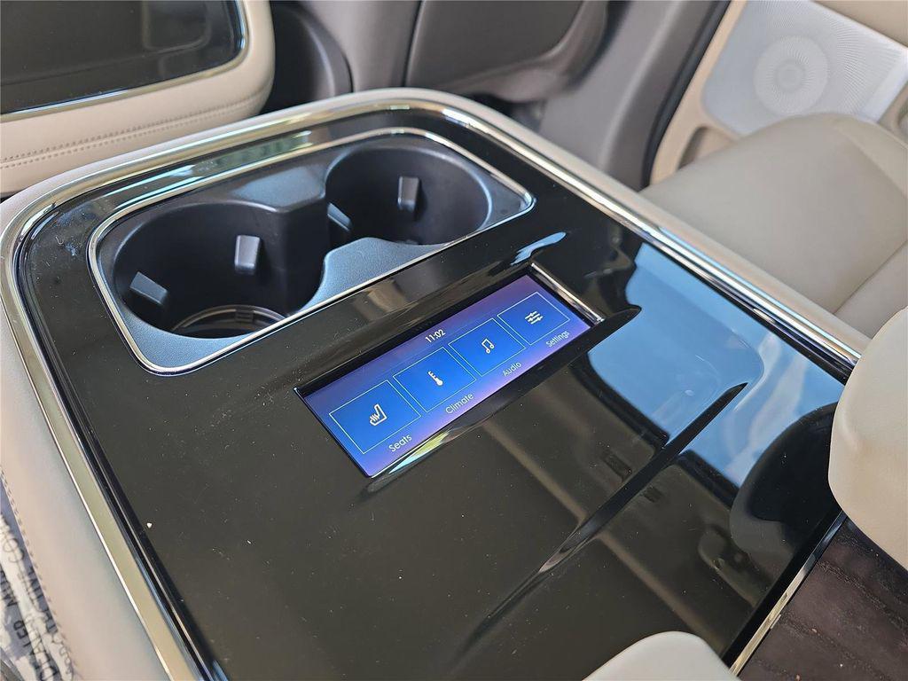 used 2024 Lincoln Navigator car, priced at $70,998