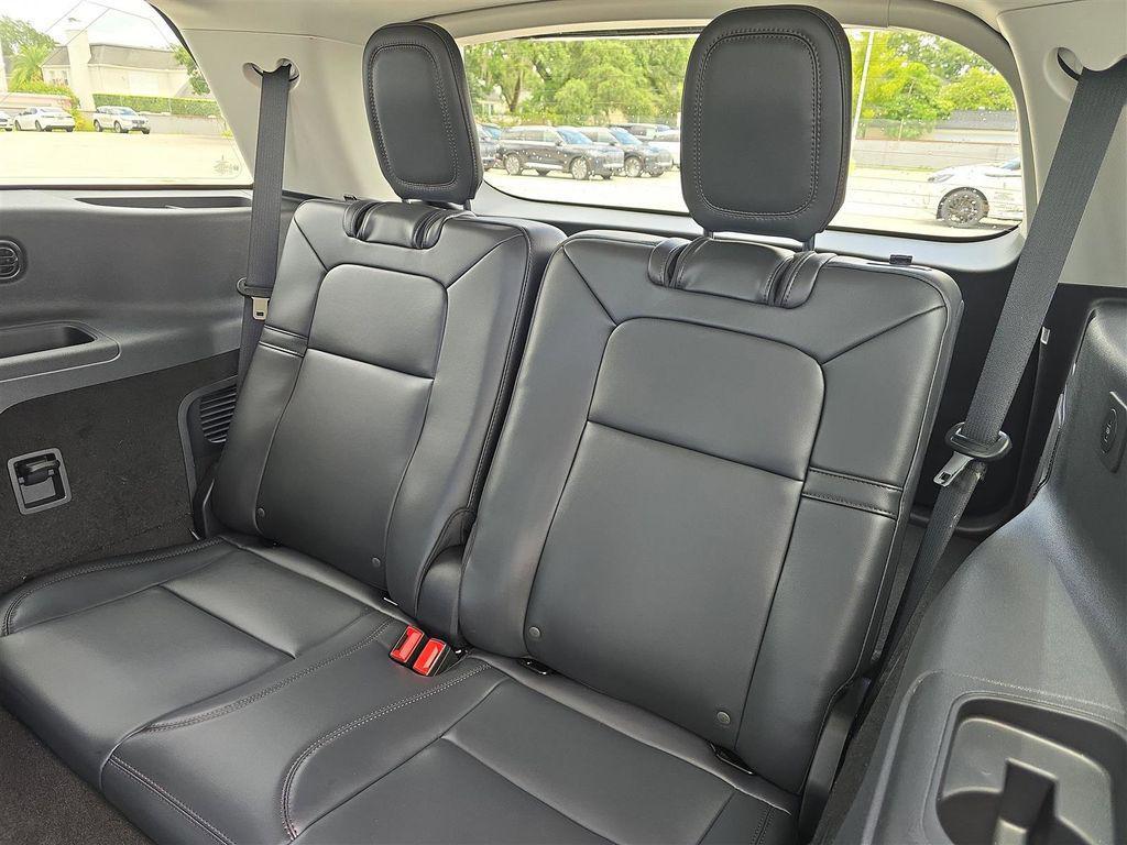 new 2025 Lincoln Aviator car, priced at $54,621