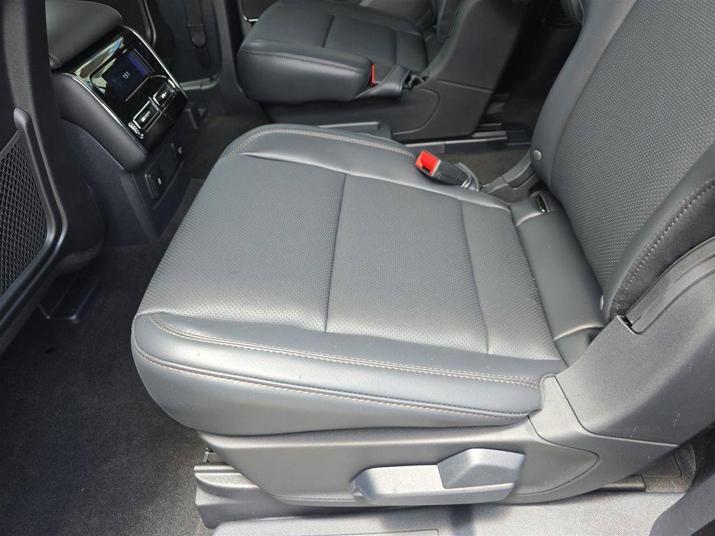 new 2025 Lincoln Aviator car, priced at $54,621