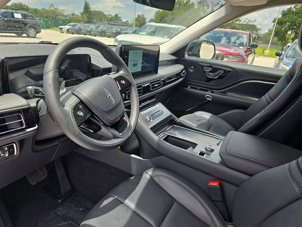 new 2025 Lincoln Aviator car, priced at $54,621