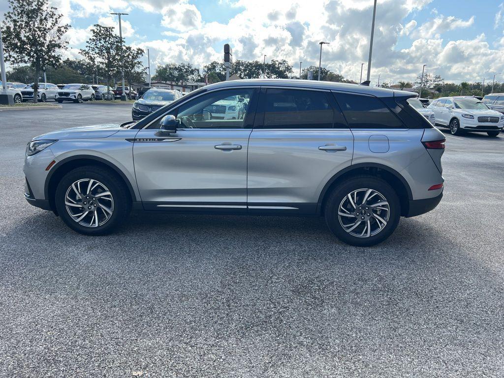 used 2024 Lincoln Corsair car, priced at $30,998