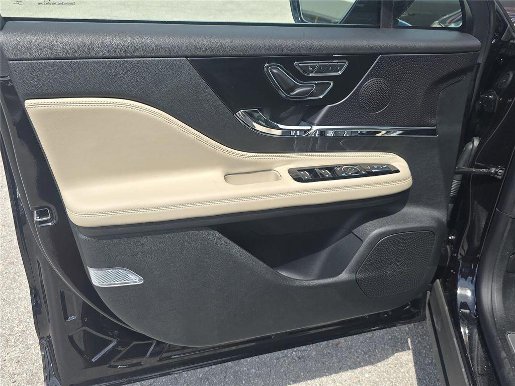 new 2025 Lincoln Corsair car, priced at $36,537