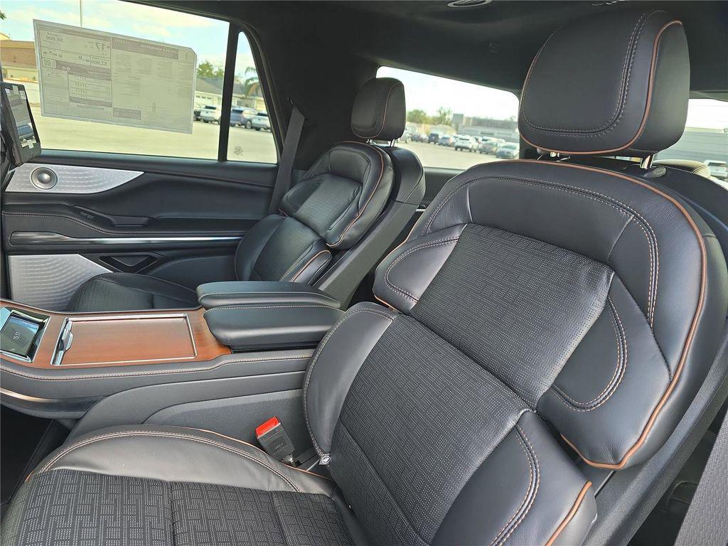 new 2026 Lincoln Navigator car, priced at $133,935