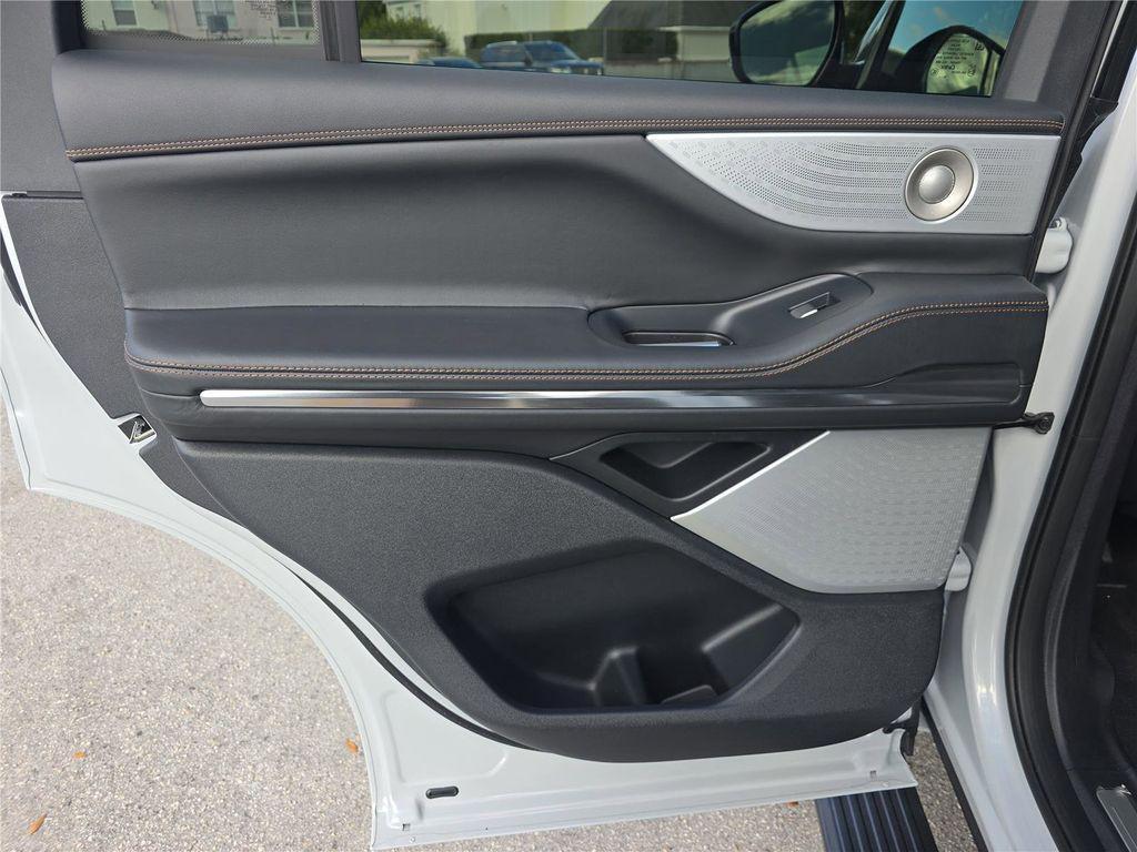 new 2026 Lincoln Navigator car, priced at $133,935