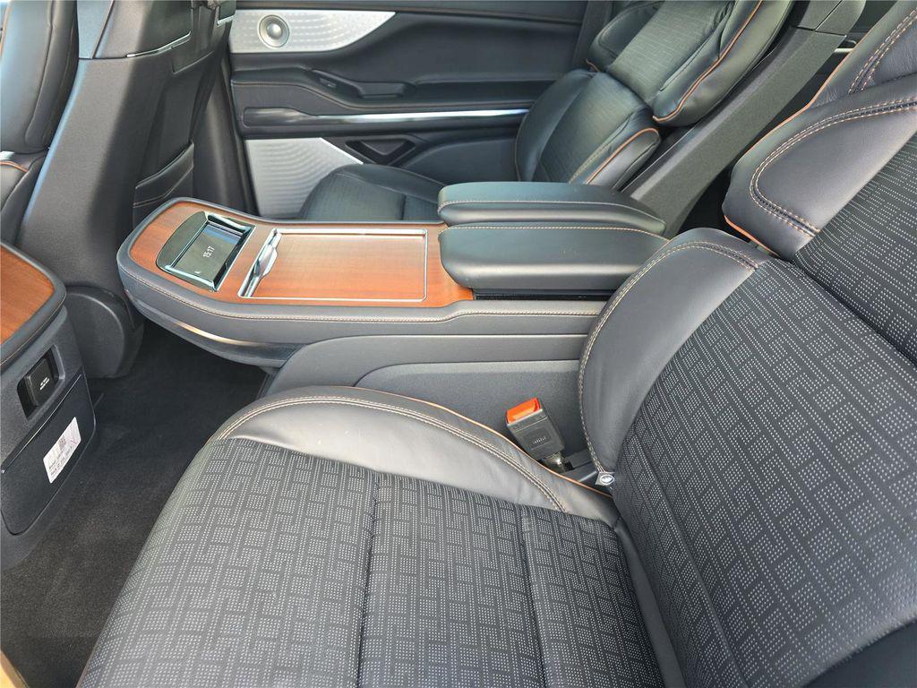 new 2026 Lincoln Navigator car, priced at $133,935