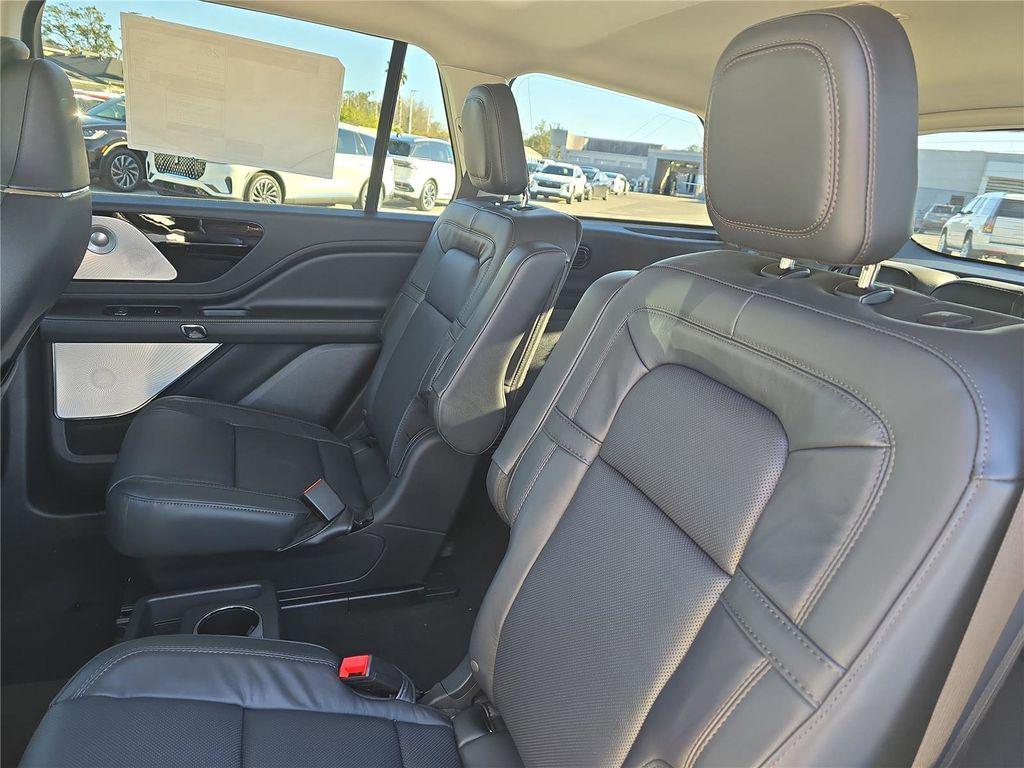 new 2026 Lincoln Aviator car, priced at $75,670