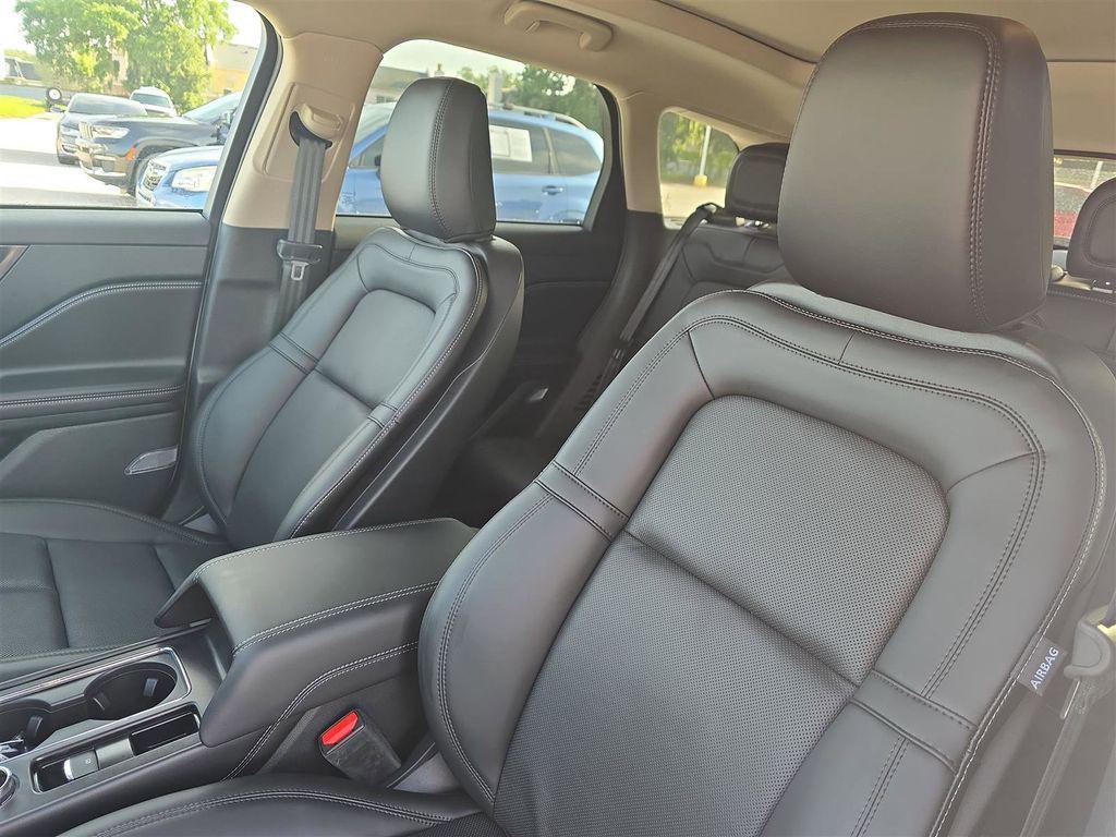 new 2025 Lincoln Corsair car, priced at $52,879