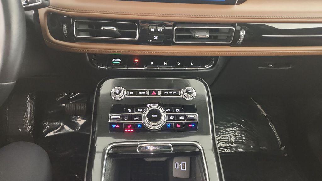 used 2022 Lincoln Nautilus car, priced at $32,678