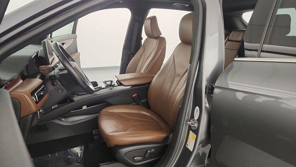 used 2022 Lincoln Nautilus car, priced at $32,678