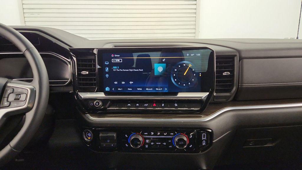 used 2022 Chevrolet Silverado 1500 car, priced at $31,702