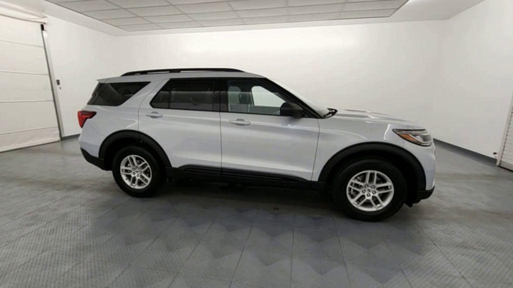 new 2026 Ford Explorer car, priced at $40,651