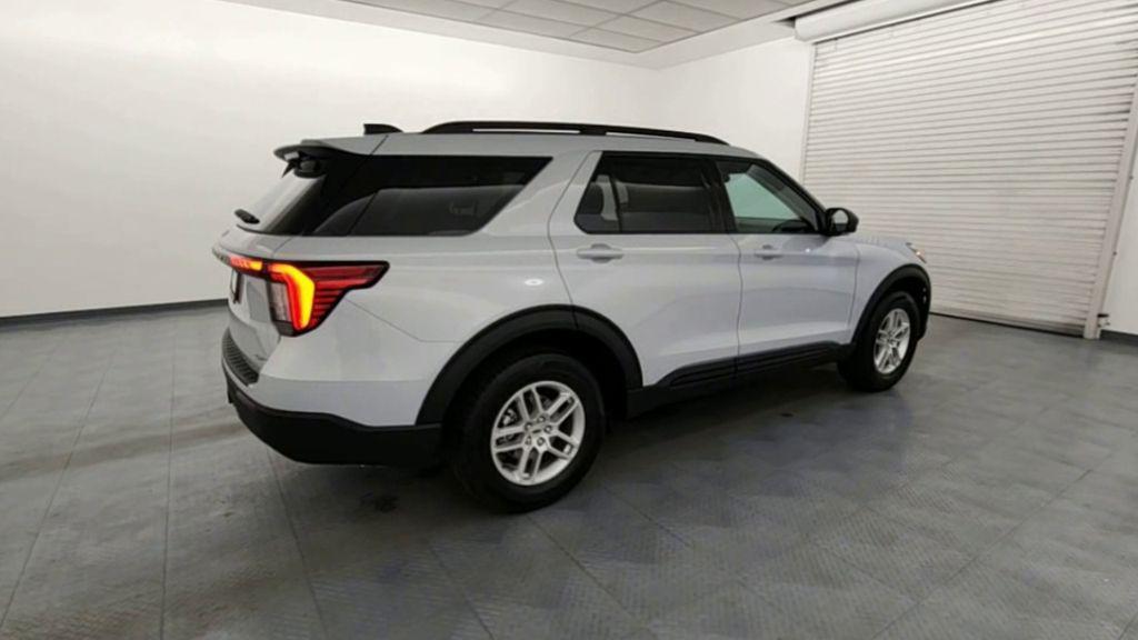 new 2026 Ford Explorer car, priced at $40,651
