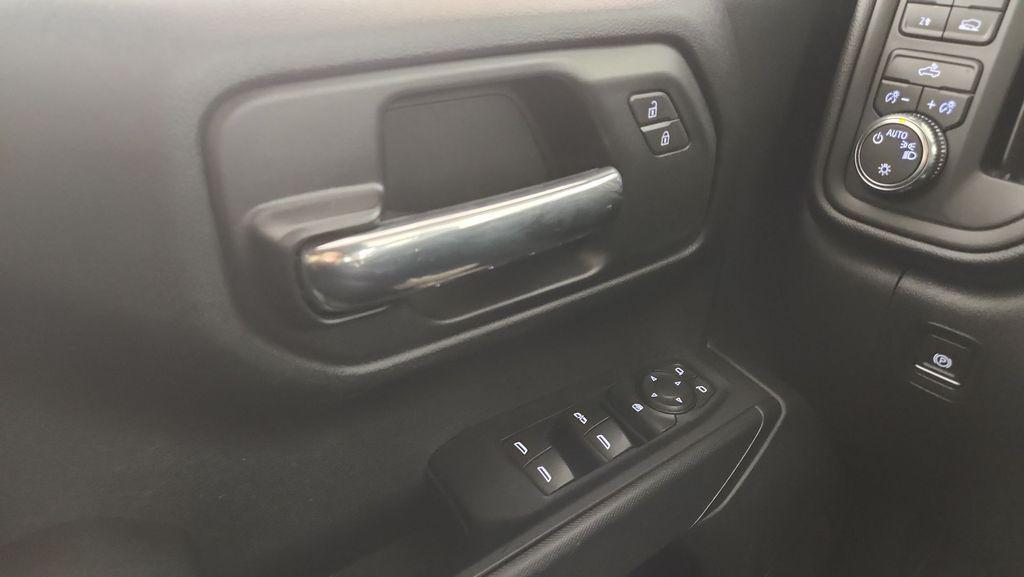 used 2023 GMC Sierra 1500 car, priced at $34,917