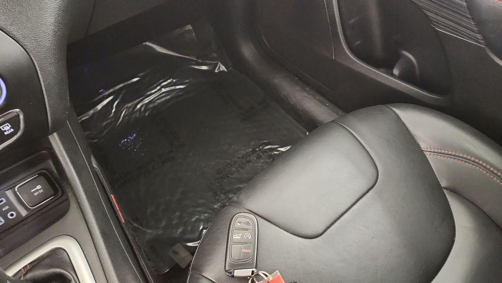 used 2015 Jeep Cherokee car, priced at $9,994