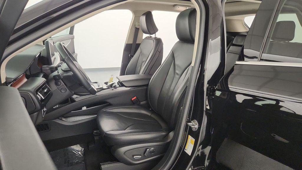 used 2023 Lincoln Nautilus car, priced at $36,899