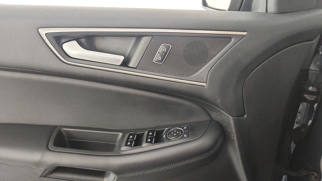 used 2022 Ford Edge car, priced at $22,916