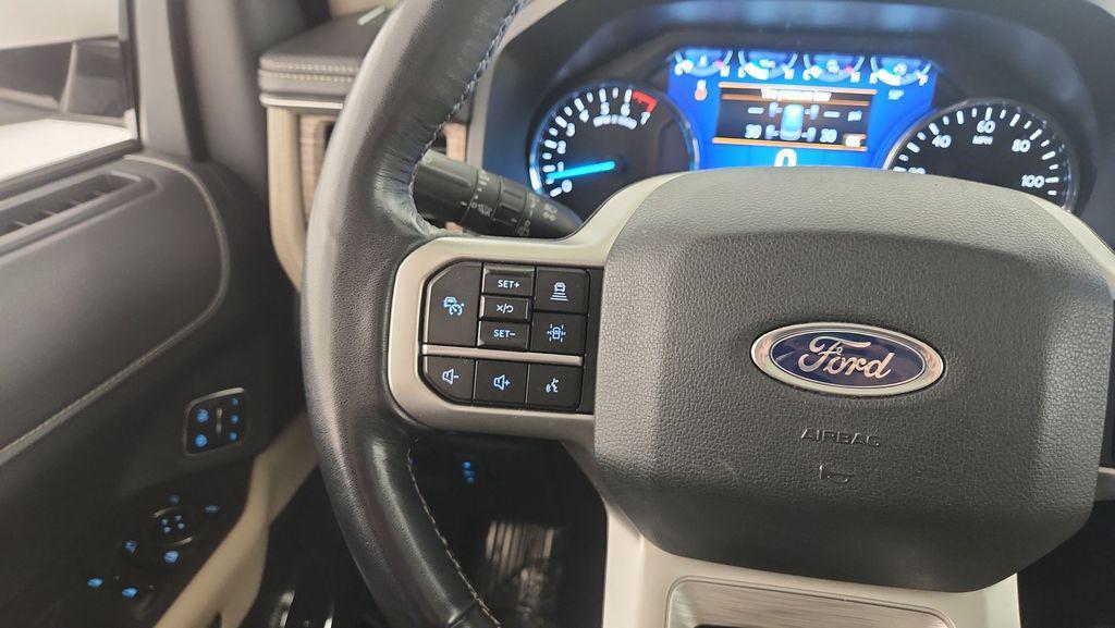 used 2023 Ford Expedition car, priced at $40,461