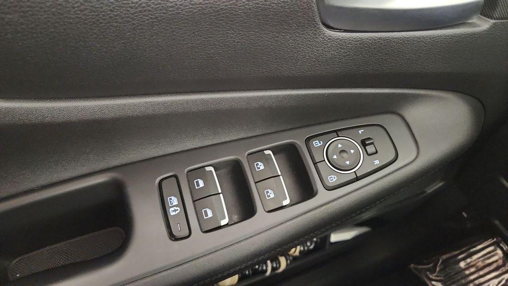used 2023 Hyundai Santa Fe car, priced at $24,434