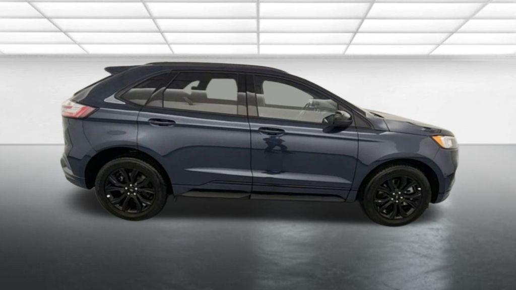 new 2024 Ford Edge car, priced at $37,571