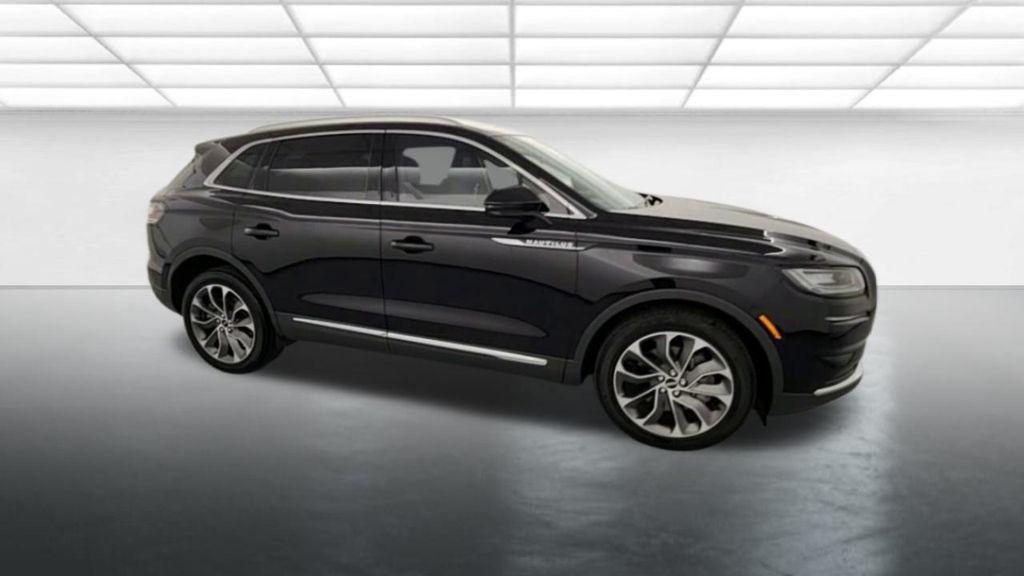 used 2022 Lincoln Nautilus car, priced at $33,134