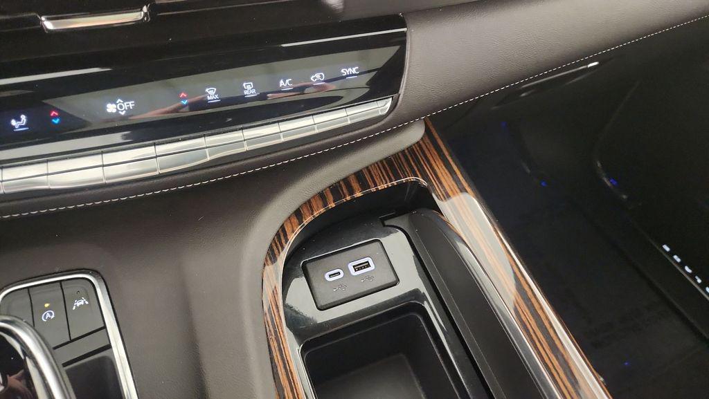 used 2024 Cadillac Escalade ESV car, priced at $79,994