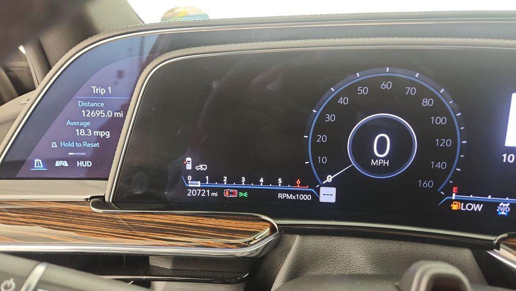 used 2024 Cadillac Escalade ESV car, priced at $79,994