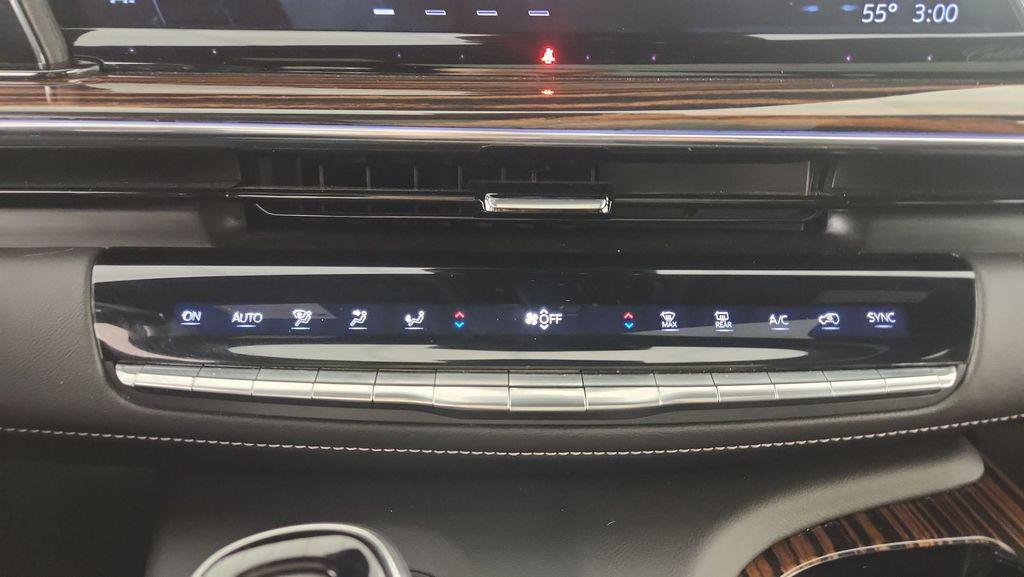 used 2024 Cadillac Escalade ESV car, priced at $79,994