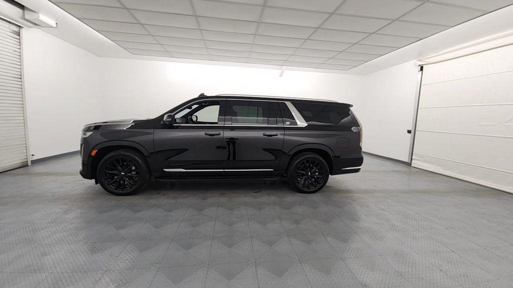 used 2024 Cadillac Escalade ESV car, priced at $79,994
