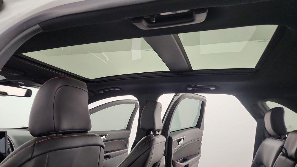 used 2022 Ford Edge car, priced at $25,337