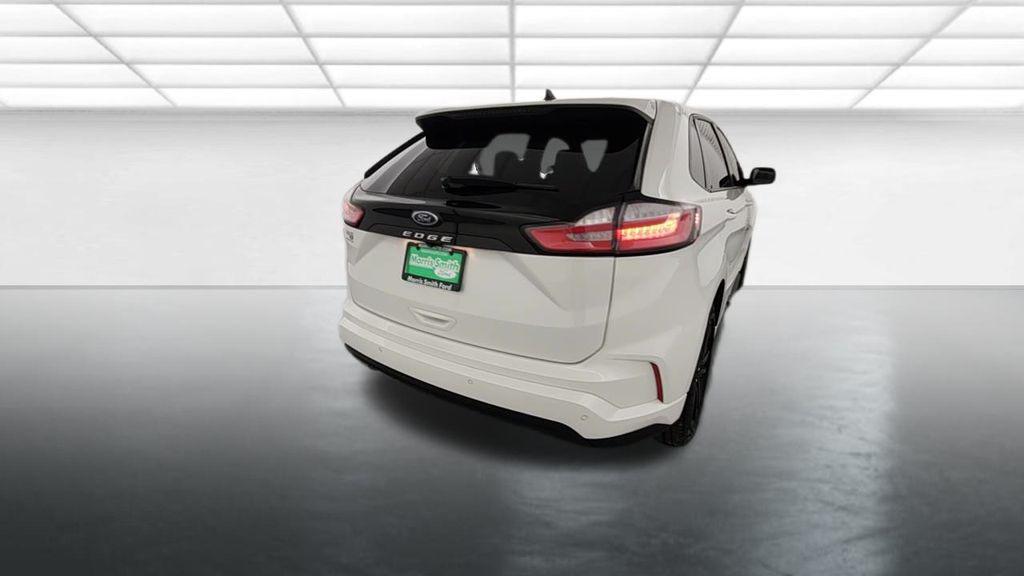 used 2022 Ford Edge car, priced at $25,337