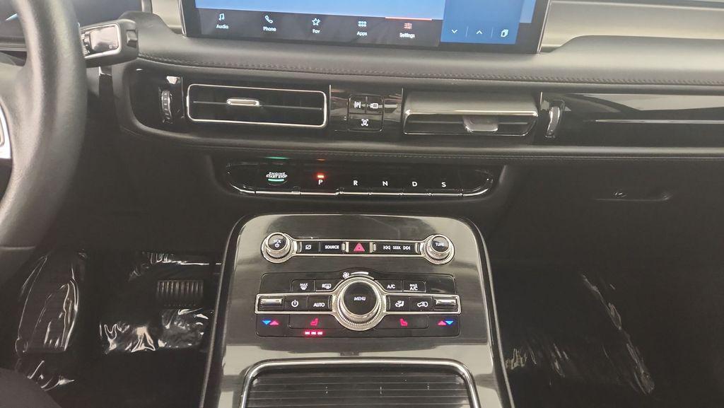 used 2023 Lincoln Nautilus car, priced at $32,494