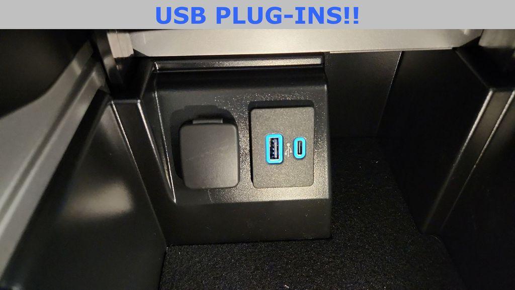 new 2024 Ford Explorer car, priced at $44,017