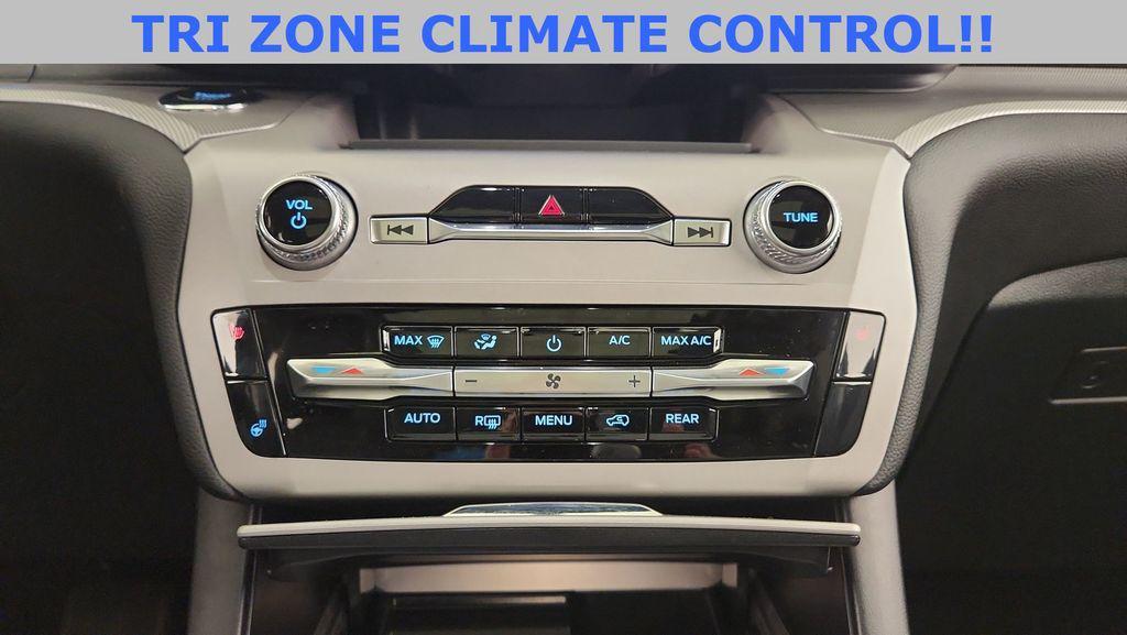 new 2024 Ford Explorer car, priced at $44,017