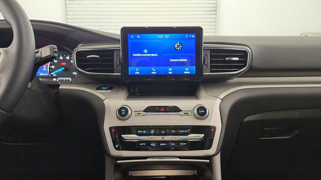 new 2024 Ford Explorer car, priced at $44,017