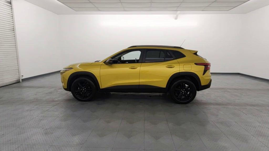 used 2025 Chevrolet Trax car, priced at $24,422