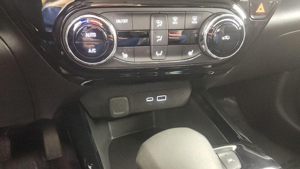 used 2025 Chevrolet Trax car, priced at $24,422