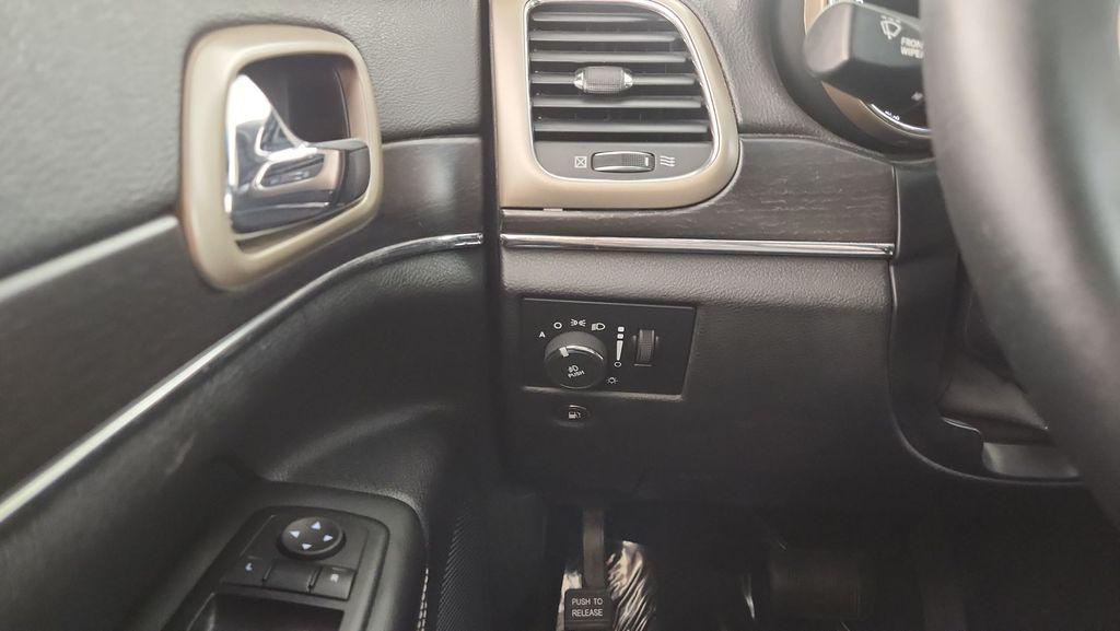 used 2014 Jeep Grand Cherokee car, priced at $8,834