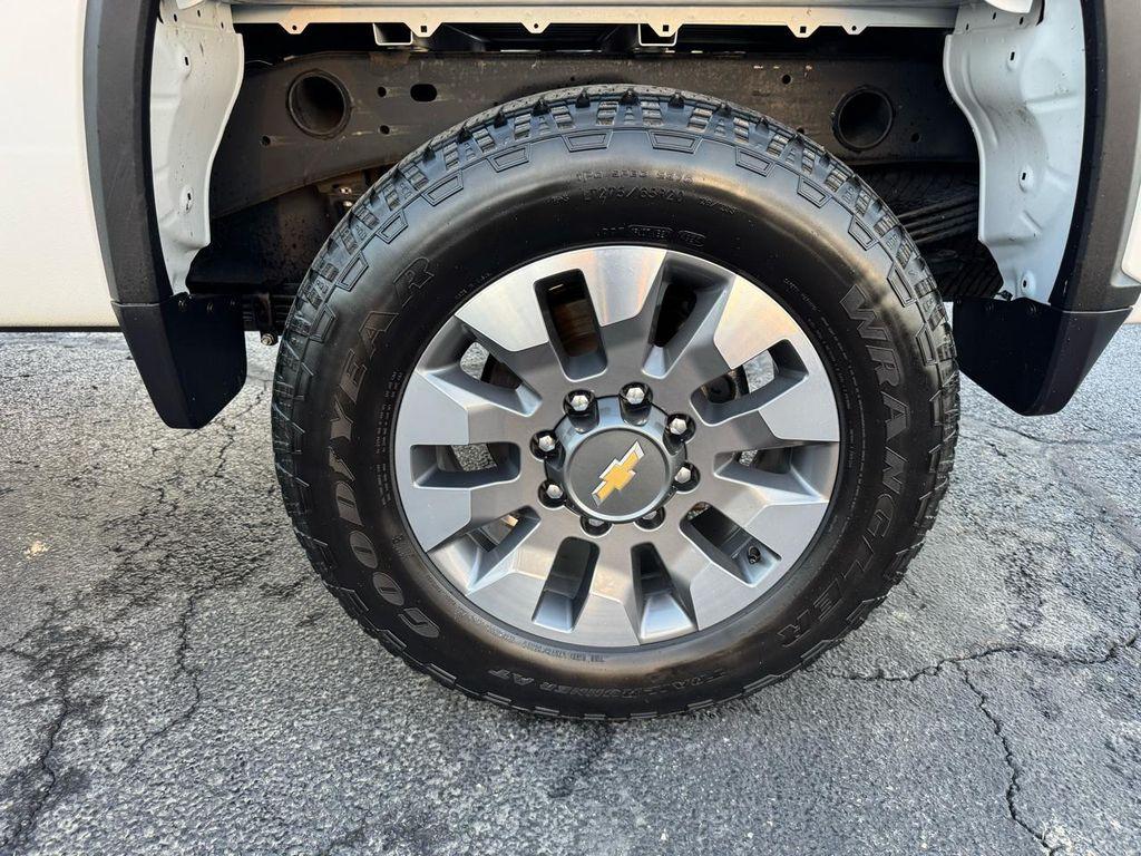 used 2024 Chevrolet Silverado 2500 car, priced at $36,900