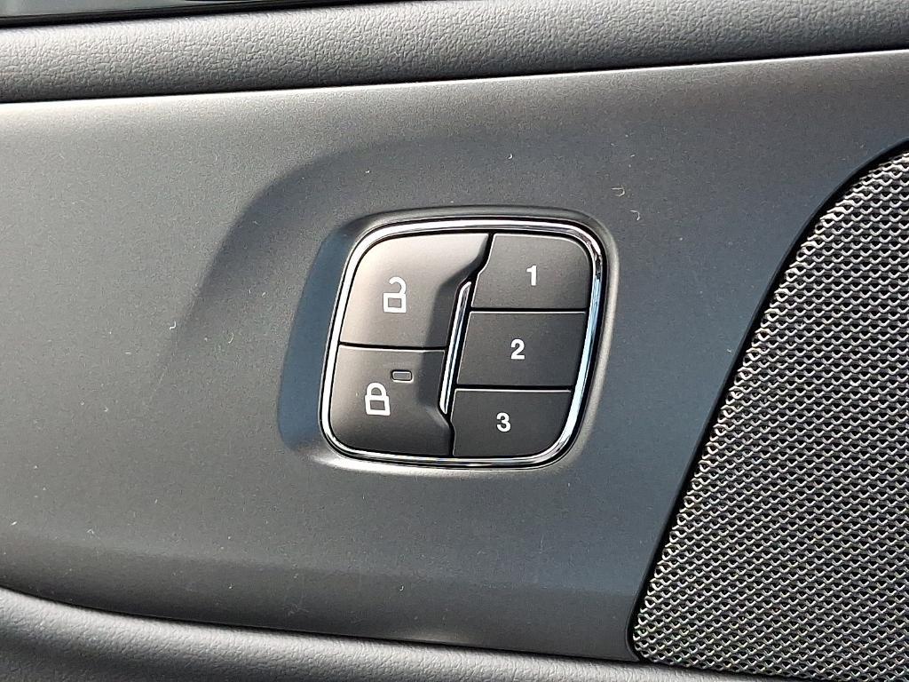 new 2026 Lincoln Nautilus car, priced at $72,840