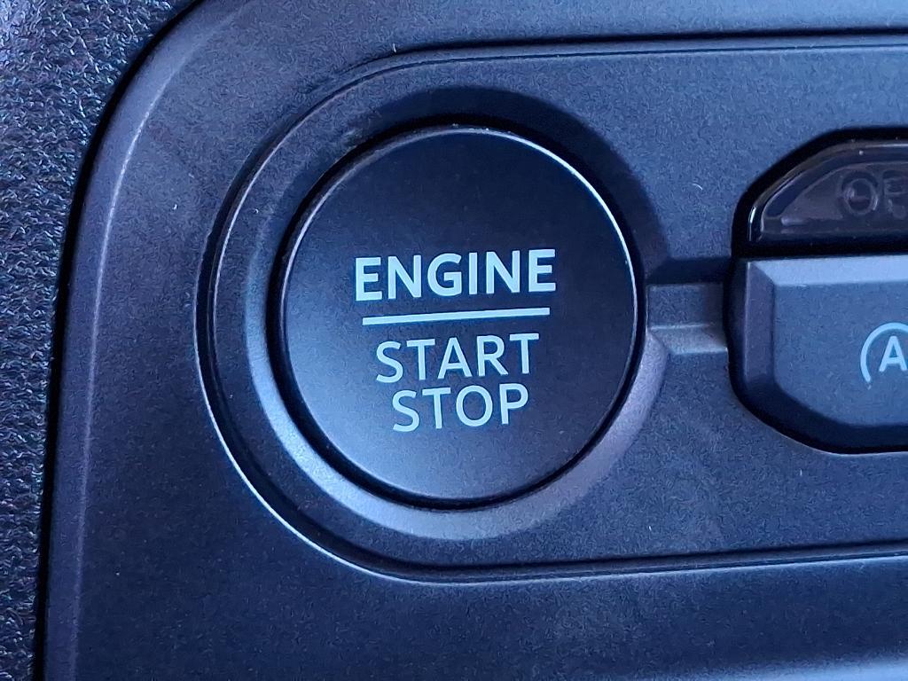 new 2025 Ford Bronco Sport car, priced at $40,985