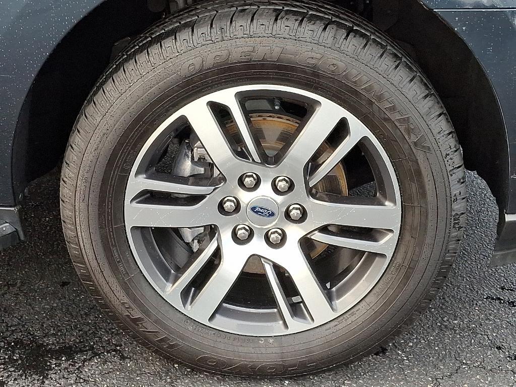 used 2022 Ford Expedition Max car, priced at $51,995