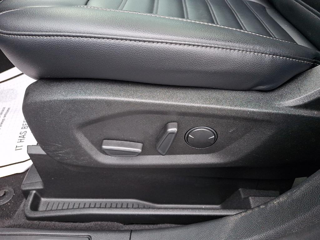used 2023 Ford Edge car, priced at $27,395